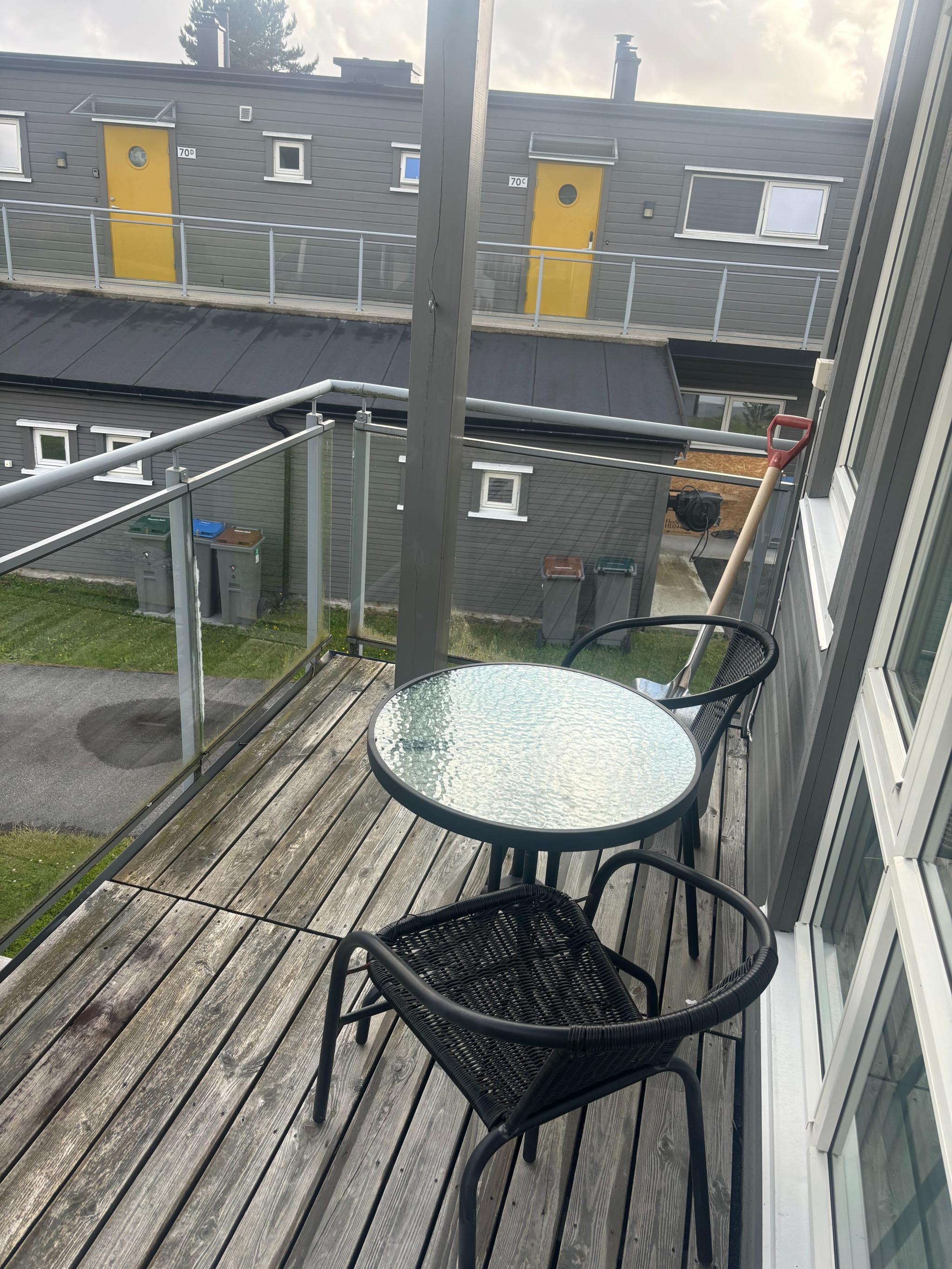 Balkong utenfor stue/kjøkken